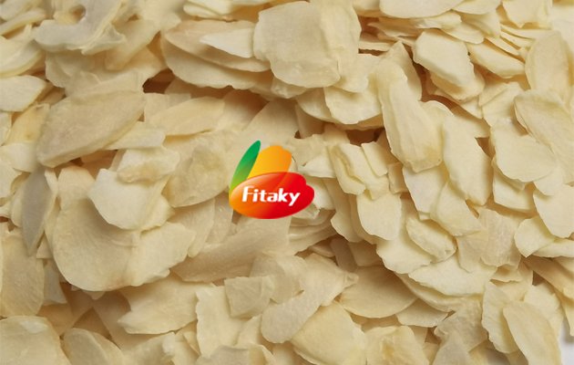 dehydrated garlic flakes 