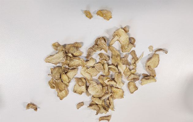 Dehydrated Ginger Chips Wholesale Price