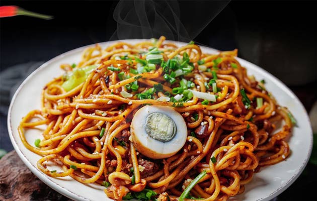 hot noodles with sesame paste