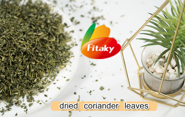 dried coriander flakes